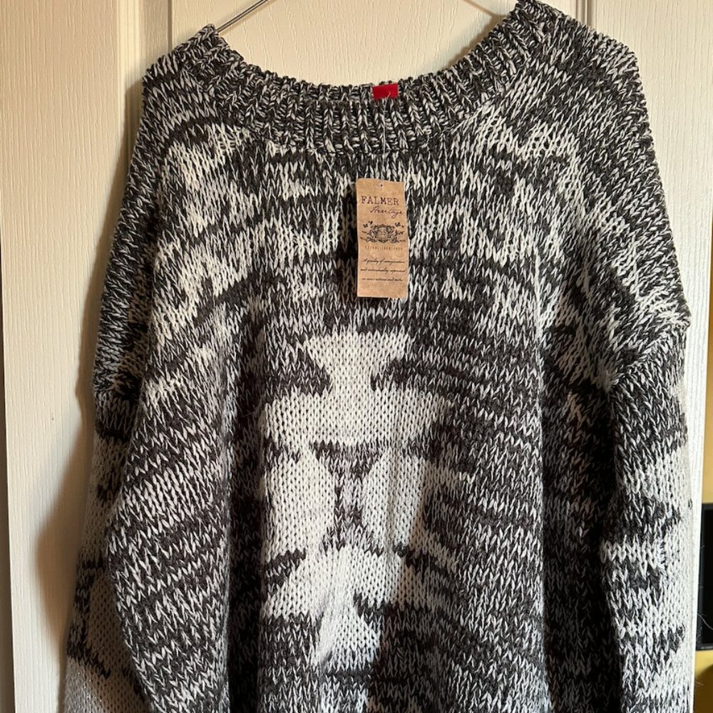 Sweater grey and white